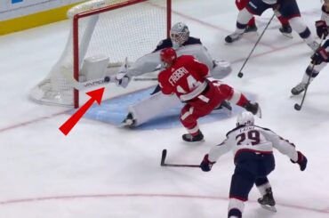 GOTTA SEE IT: SPENCER MARTIN WITH AN UNBELIEVABLE  PADDLE STICK SAVE!