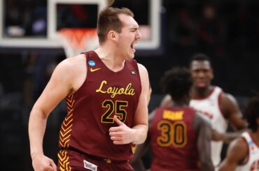 Cameron Krutwig's 19 points help Loyola Chicago stun Illinois