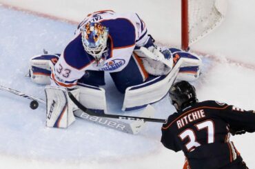 Ritchie scores game-winner as Ducks take Game 7 over Oilers