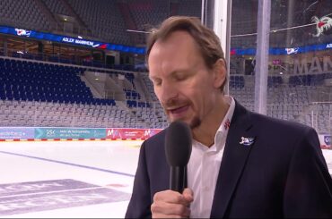 Coaches Corner vor dem Spiel gegen den EHC Red Bull München