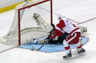 Fleury flips on his back to deny Alfredsson