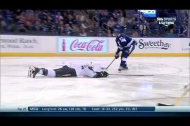Steven Stamkos toe-drags puck to top corner