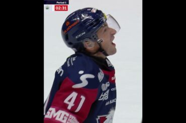 Roger Rönnbergs min när Carl Klingberg får matchstraff.