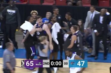 Jack Cooley gets it to go at the buzzer