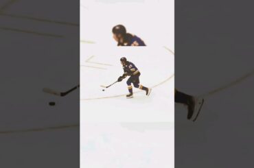 Jordan Kyrou destroyed Jonas Johansson. 14.11.2023 #shorts #nhl #tiktok #reels #blues #lightings