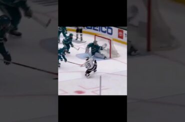 PUSH ACROSS GLOVE SAVE!#SHORTS#NHL#HOCKEY