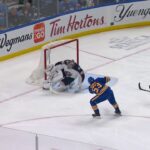 Daniil Tarasov makes two pretty saves on Skinner and Thompson vs Sabres (30 dec 2023)