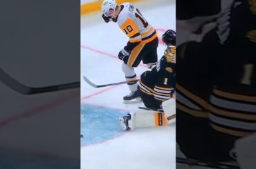 Penguins LW #10 Drew O’Connor🥅(5)Wrist-Shot Goal.