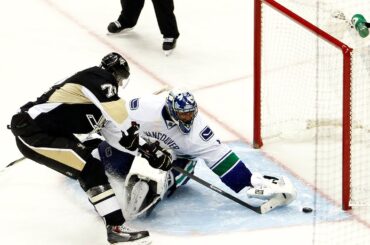 Evgeni Malkin's shootout gem