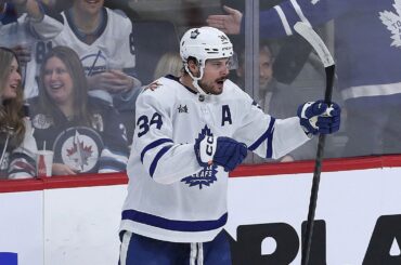 Matthews 1st to 40 goals! Nabs 600th career point