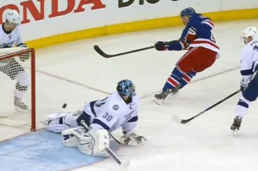 Bishop extends the left pad to stone Fast