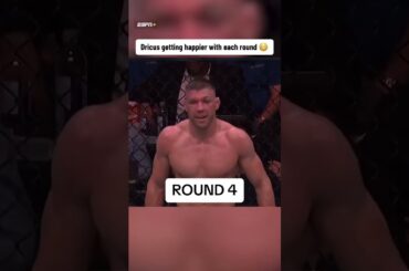 Dricus got happier with each round at #UFC297 (h/t ELOgambit/Reddit)
