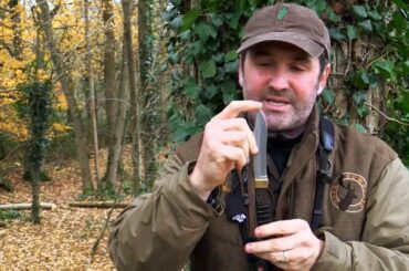 The Best Hunting Knife for field dressing skinning & butchering game the Mike Robinson Hunting Knife