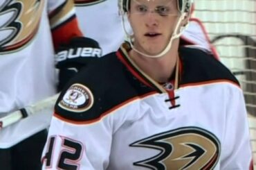 Gotta See It: Ducks' Manson fined for this throat-slash gesture