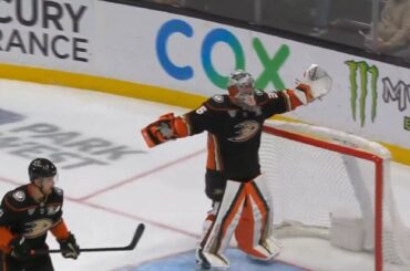 Well, Corey Perry Is Still Corey Perry