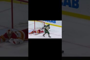 Dan Vladar Calgary Flames Scorpion Save!!!