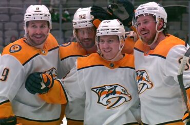 3/7/21  Eeli Tolvanen BLOWS One By Oettinger On The Power Play