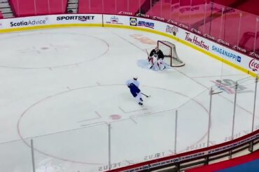 Cole Caufield shows off absurd hands in practice shootout