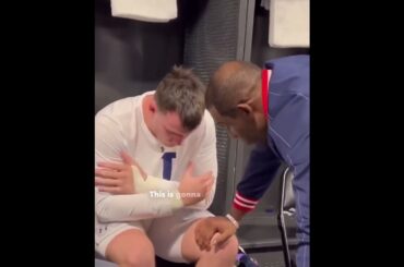 Deion Sanders consoled his player Hayden Hagler after a dropped TD in overtime ❤️