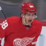 Patrick Kane Strikes Early With Sweet One-Timer 33 Seconds Into Game vs. Blues