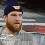 Jonathan Quick practices for the Stadium Series