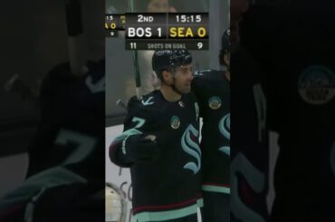 slowly losing my mind vs kraken #nhlbruins