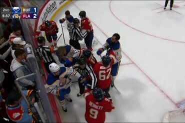 Florida & Buffalo back to back scrums in the 2nd