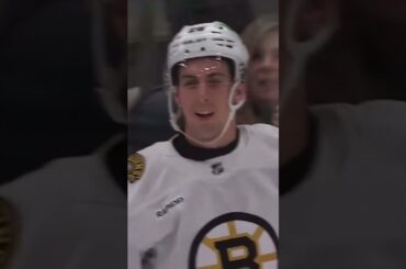 MARC MCLAUGHLIN FOR THE GOOAAALLLLL #bruins #bostonbruins #nhlbruins #davidpastrnak