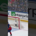 Binnington going full Cujo in the Blues retros 🎶🎺🛑