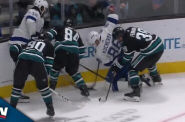 Lightning's Nikita Kucherov Sets Up Brayden Point With Crafty Pass From His Knees
