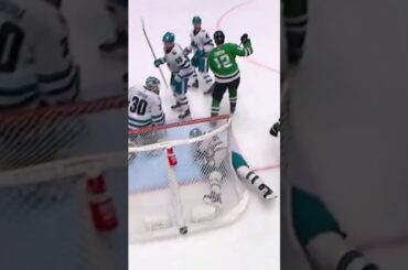 Radek Faksa vstřelil hodně jednoduchý gól