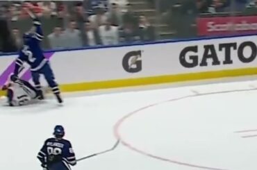 Simon Benoit hit on Evander Kane