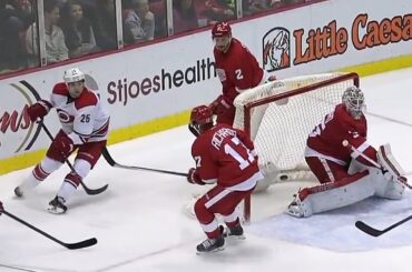 Terry scores off crazy bounce from behind the net