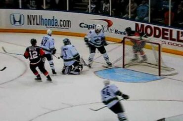 Josh Bailey moves...Isles vs. Vancouver