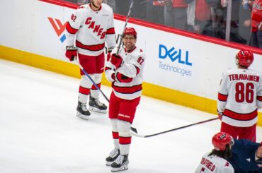 Evgeny Kuznetsov salutes crowd after emotional tribute in return to Capital One Arena