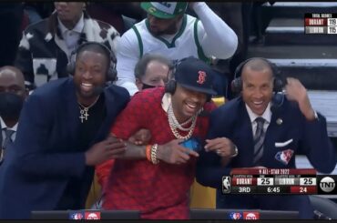 Steph Curry SHOCKS Iverson, D-Wade & Reggie With Half Court No Look 3 Pointers In All Star Game