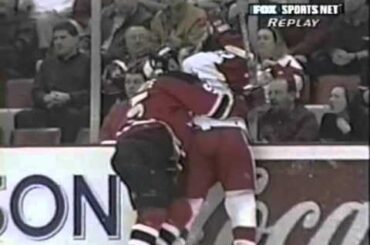 Darren McCarty vs Colin White