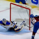 Binnington makes stunning save to rob Rantanen