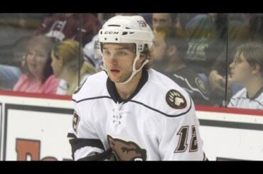 Nathan Walker Becomes First Australian to score in AHL History