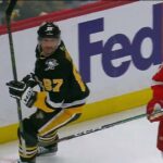 Crosby taps in Rust's feed vs Red Wings 4/11/24