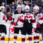 EUROPEAN UNION 🇫🇮 🇨🇭 🇸🇪 Bratt's heroics cap off Devils win