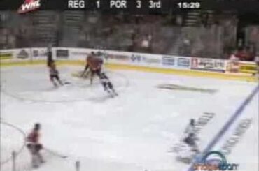 11-10-13 Portland Winterhawks vs Regina Pats Kyle Burroughs Goal