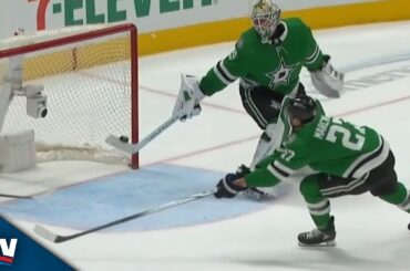 Stars' Jake Oettinger Reaches Back With Stick To ABSOLUTELY Rob Blues' Robert Thomas Of OT-Winner