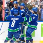 Canucks need 12 SECONDS to steal lead 🚨🤯