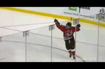 Hockey: 9 year old Oliver Wahlstrom scores a "zorro-goal"