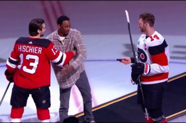 Former Flyer & Devil Wayne Simmonds Is Given An Ovation After Dropping The Opening Puck #NJDevils