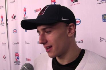 Vítek Vaněček s Jakubem Vránou po zápase Švédskem