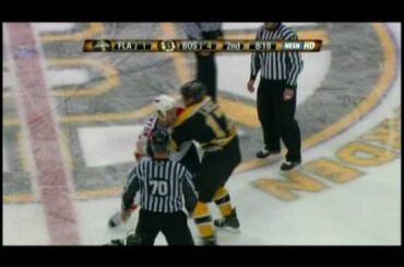 Milan Lucic fights Nick Boynton