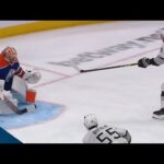 Adrian Kempe Shows Off Ridiculous Hands For A Mid-Air Tap-In
