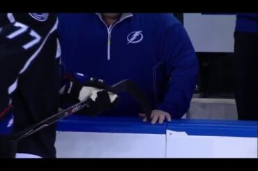 Hedman plays five finger fillet with trainer